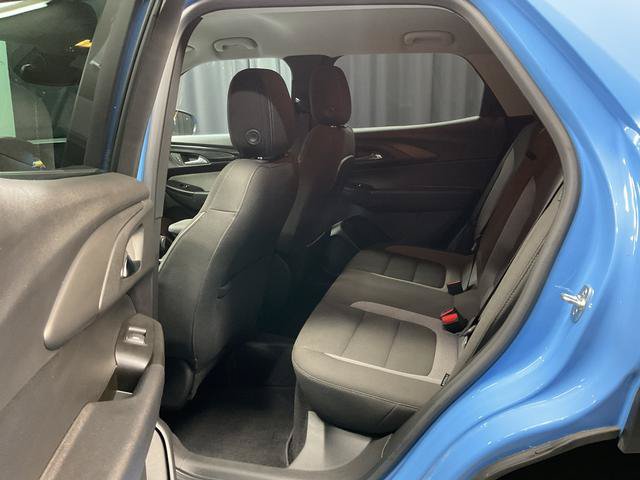 Used 2024 Chevrolet TrailBlazer LT w/ Convenience Package AWD/4WD image 8