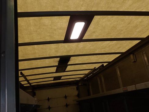 Used 2019 Ford E-450 and Econoline 450 Super Duty RWD image 31