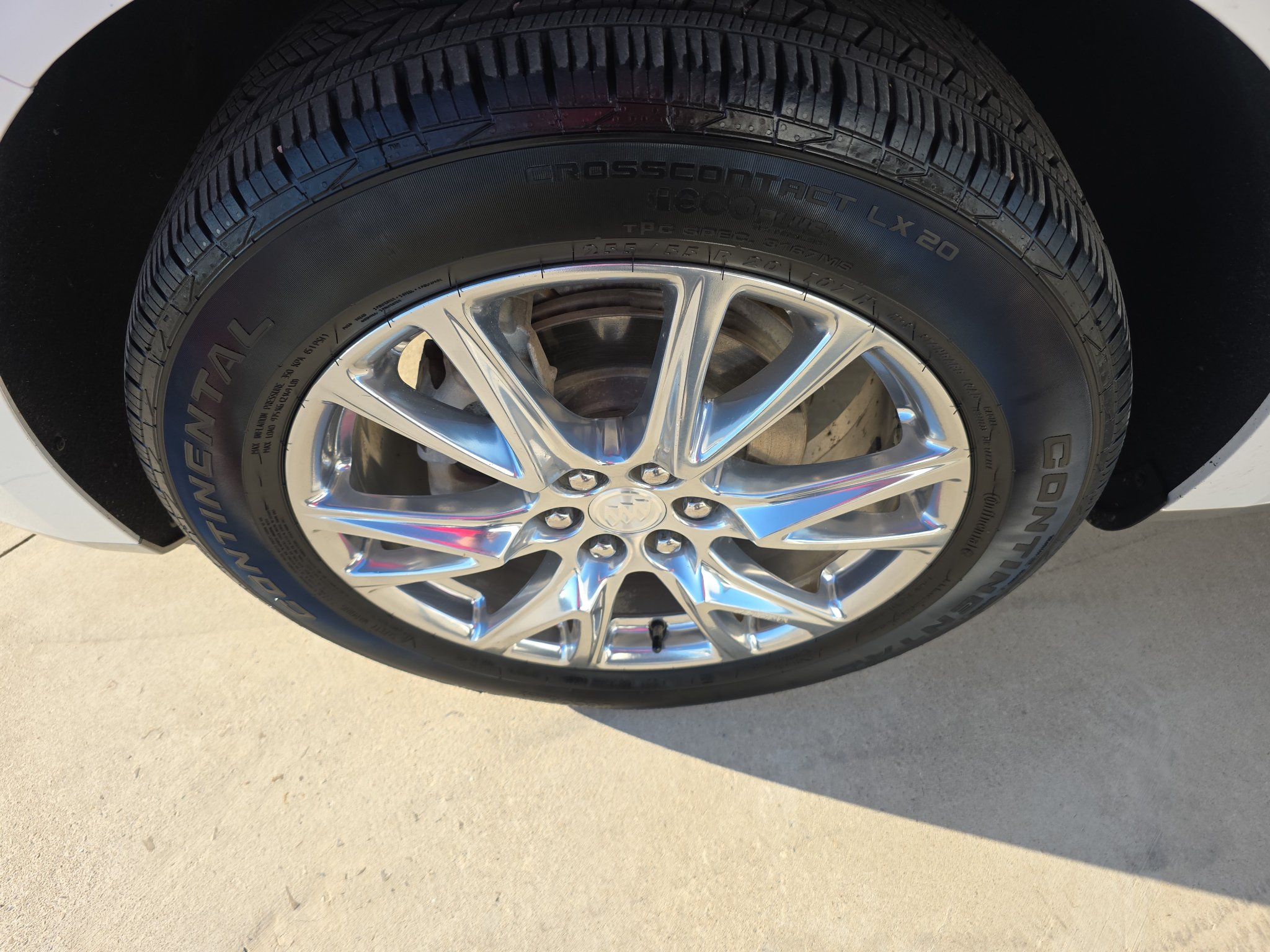 Used 2022 Buick Enclave Premium w/ Experience Buick Package FWD image 5