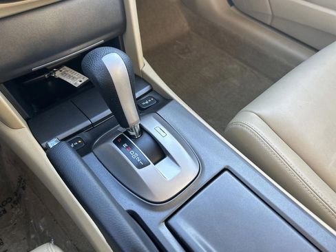 Used 2011 Honda Accord SE image 31