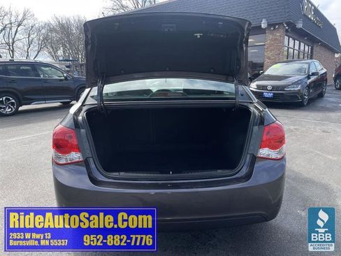 Used 2014 Chevrolet Cruze LS image 26