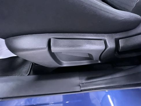 Used 2022 Nissan Rogue Sport S image 13