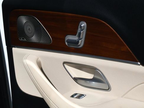 Used 2022 Mercedes-Benz GLS 450 GLS 450 image 22