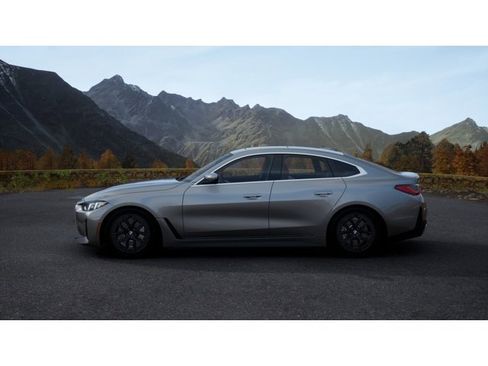 New 2026 BMW i4 eDrive40 image 4