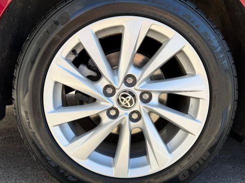 Used 2021 Toyota Camry LE FWD image 24