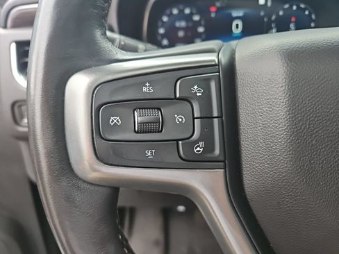Used 2022 Chevrolet Suburban LT w/ LT Signature Package AWD/4WD image 22