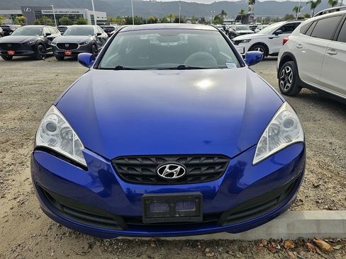 Used 2012 Hyundai Genesis 2.0T image 3