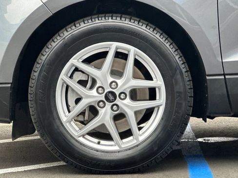 Used 2024 Ford Edge SEL image 27