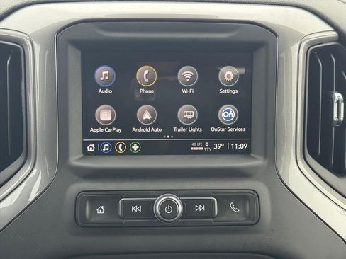 Used 2022 Chevrolet Silverado 1500 Custom image 13