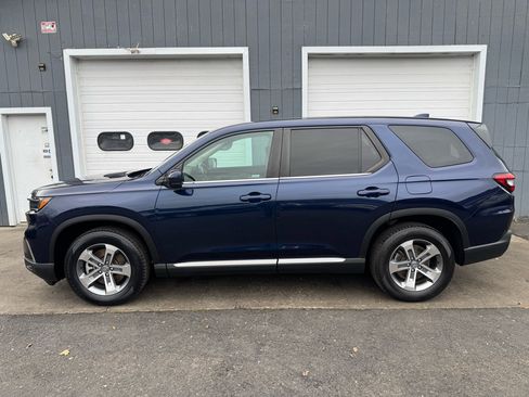 Used 2023 Honda Pilot EX-L image 7