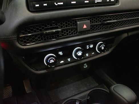 Used 2023 Honda HR-V LX image 16