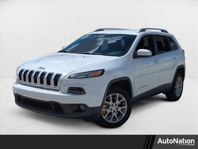 Used 2017 Jeep Cherokee Latitude w/ Safety/Convenience Group