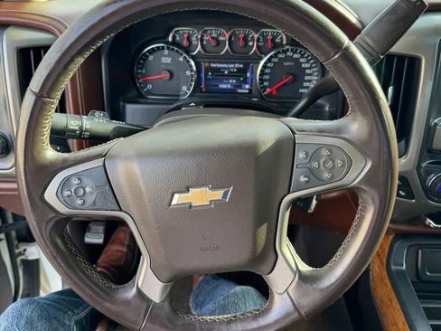 Used 2014 Chevrolet Silverado 1500 High Country image 21