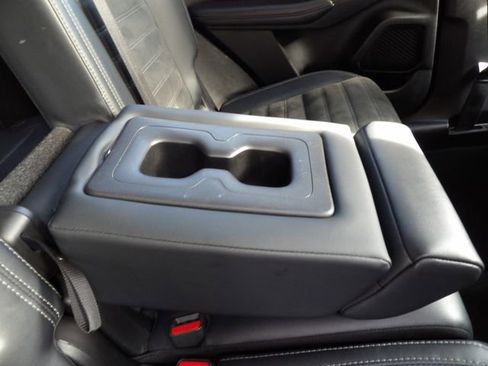 Used 2024 Mitsubishi Outlander SE AWD/4WD image 13