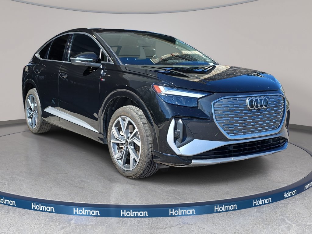 Used 2023 Audi Q4 e-tron Premium Plus AWD/4WD image 4