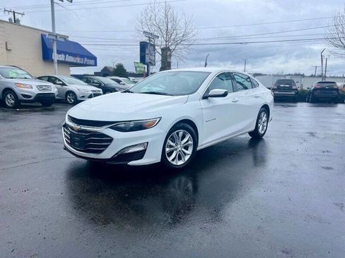 Used 2020 Chevrolet Malibu LT image 1