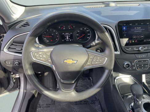 Used 2024 Chevrolet Malibu LT image 25