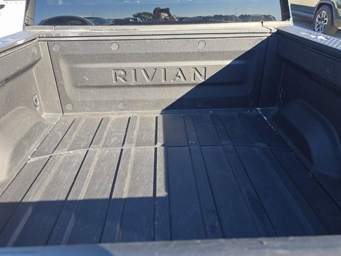 Used 2022 Rivian R1T Adventure image 16