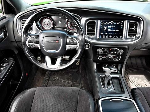 Used 2017 Dodge Charger R/T Scat Pack w/ Technology Group RWD image 30