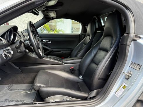 Used 2017 Porsche 718 Boxster S RWD image 31