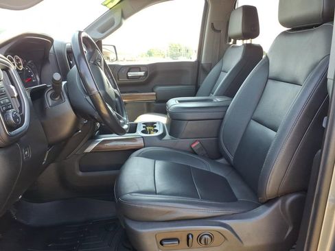 Used 2021 Chevrolet Silverado 1500 RST w/ Convenience Package II AWD/4WD image 17