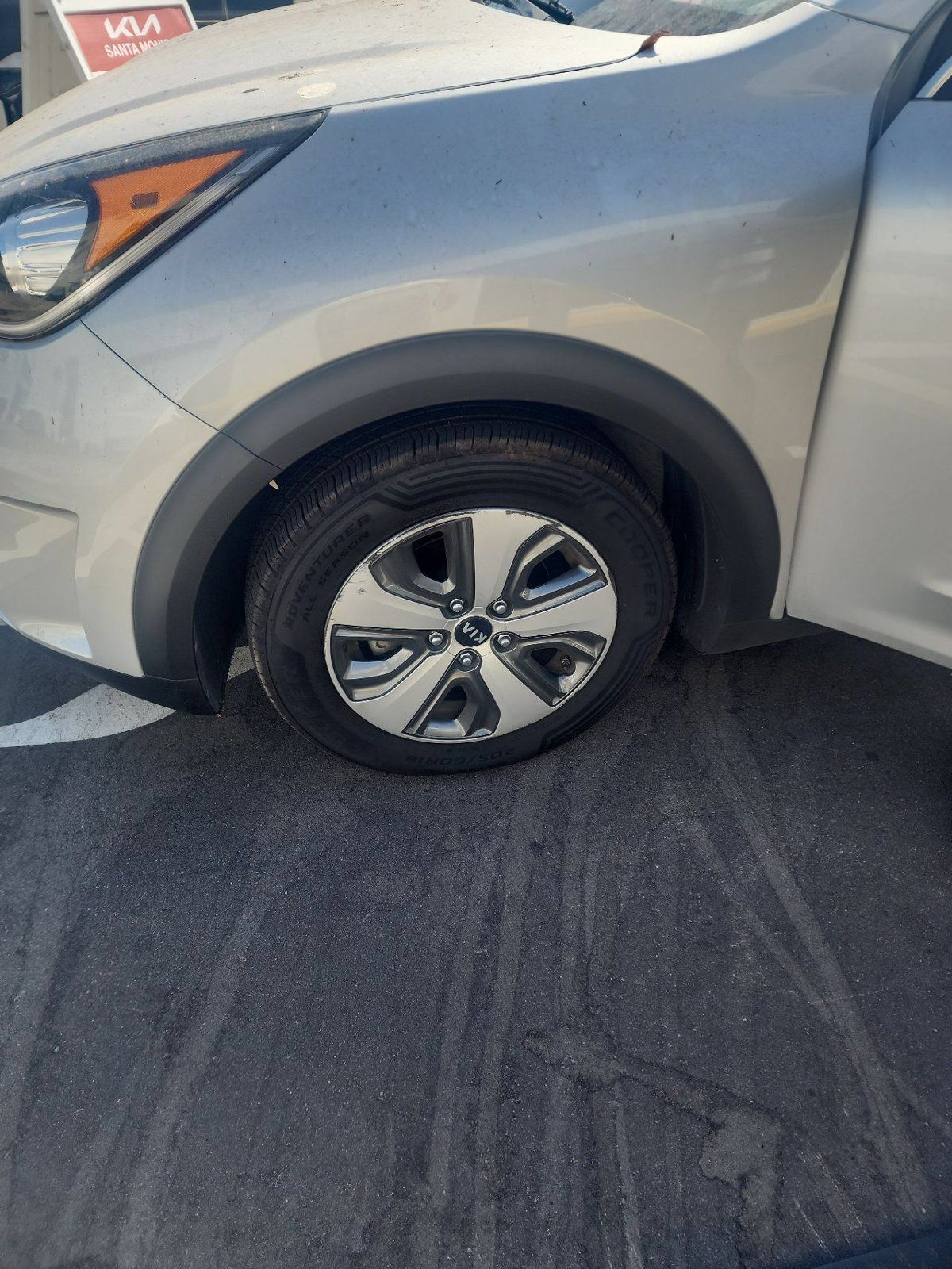 Used 2019 Kia Niro LX FWD image 5