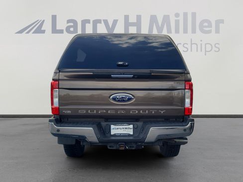 Certified 2017 Ford F250 Lariat w/ Chrome Package AWD/4WD image 4