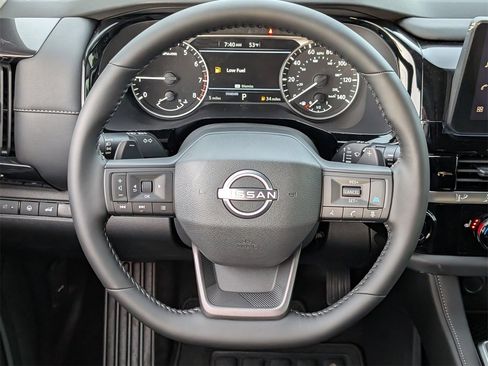 New 2026 Nissan Pathfinder SV image 10