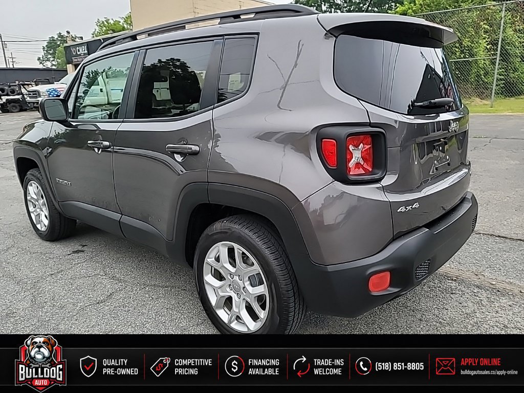 Used 2016 Jeep Renegade Latitude w/ Cold Weather Group AWD/4WD image 8