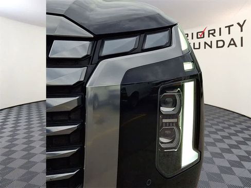 Used 2023 Hyundai Palisade Calligraphy image 8