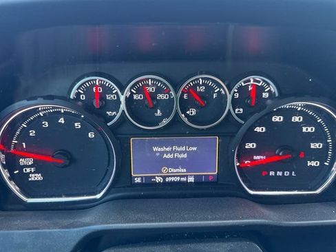 Used 2021 Chevrolet Silverado 1500 RST w/ LPO, Blackout Package AWD/4WD image 6