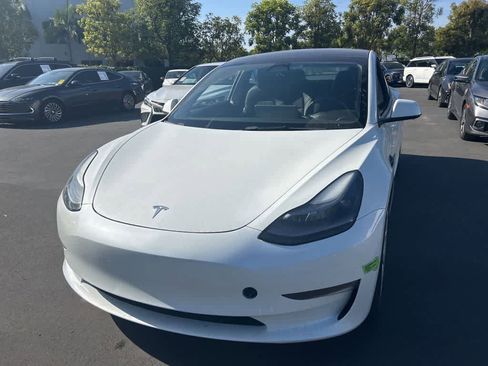 Used 2023 Tesla Model 3 Standard Range RWD image 5