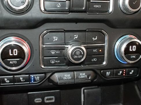 Used 2023 GMC Yukon SLT w/ SLT Luxury Package AWD/4WD image 33