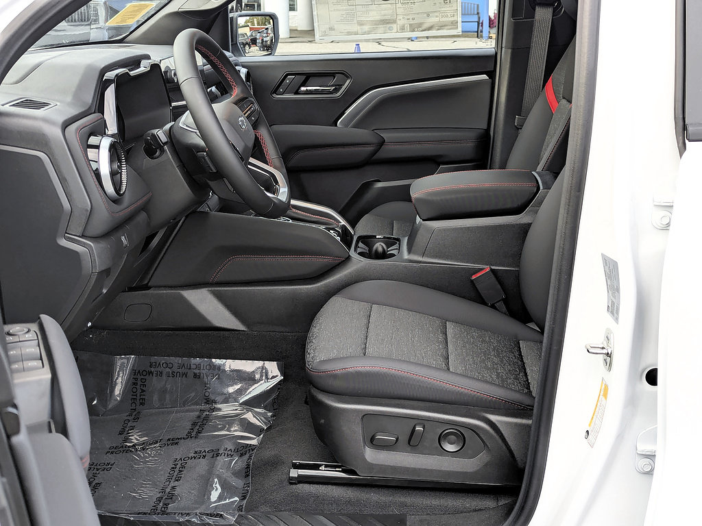New 2026 Chevrolet Colorado Z71 w/ Midnight Edition AWD/4WD image 15