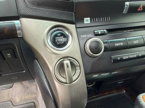 Used 2011 Toyota Land Cruiser w/ Upgrade Pkg AWD/4WD image 82