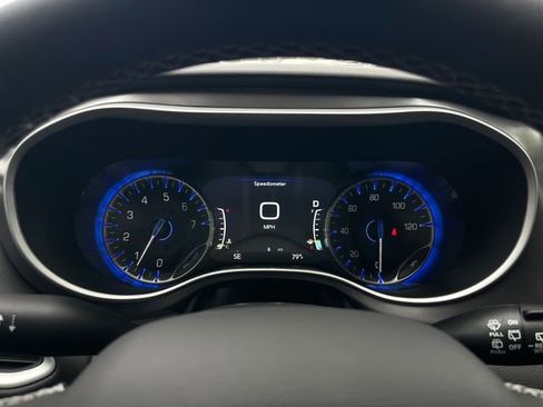 New 2026 Chrysler Voyager LX image 12