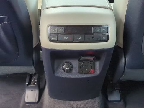 Used 2021 Hyundai Palisade Limited image 21