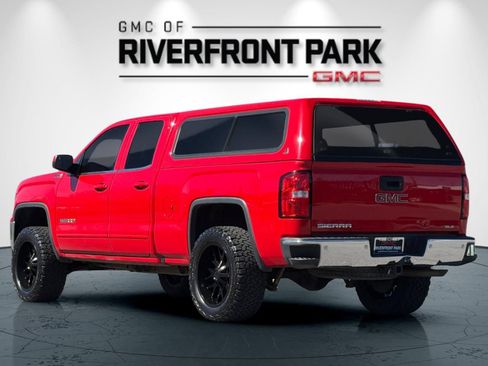 Used 2017 GMC Sierra 1500 SLE w/ Suspension Package, Off-Road AWD/4WD image 5