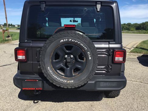 Used 2021 Jeep Wrangler Sport AWD/4WD image 8
