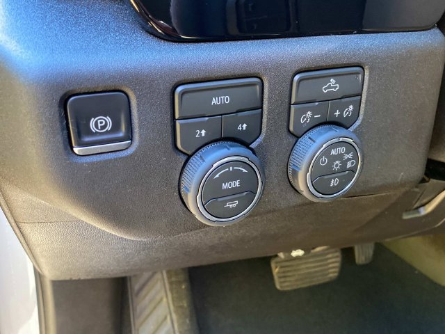 Used 2026 Chevrolet Silverado 1500 RST w/ RST Select Package AWD/4WD image 16