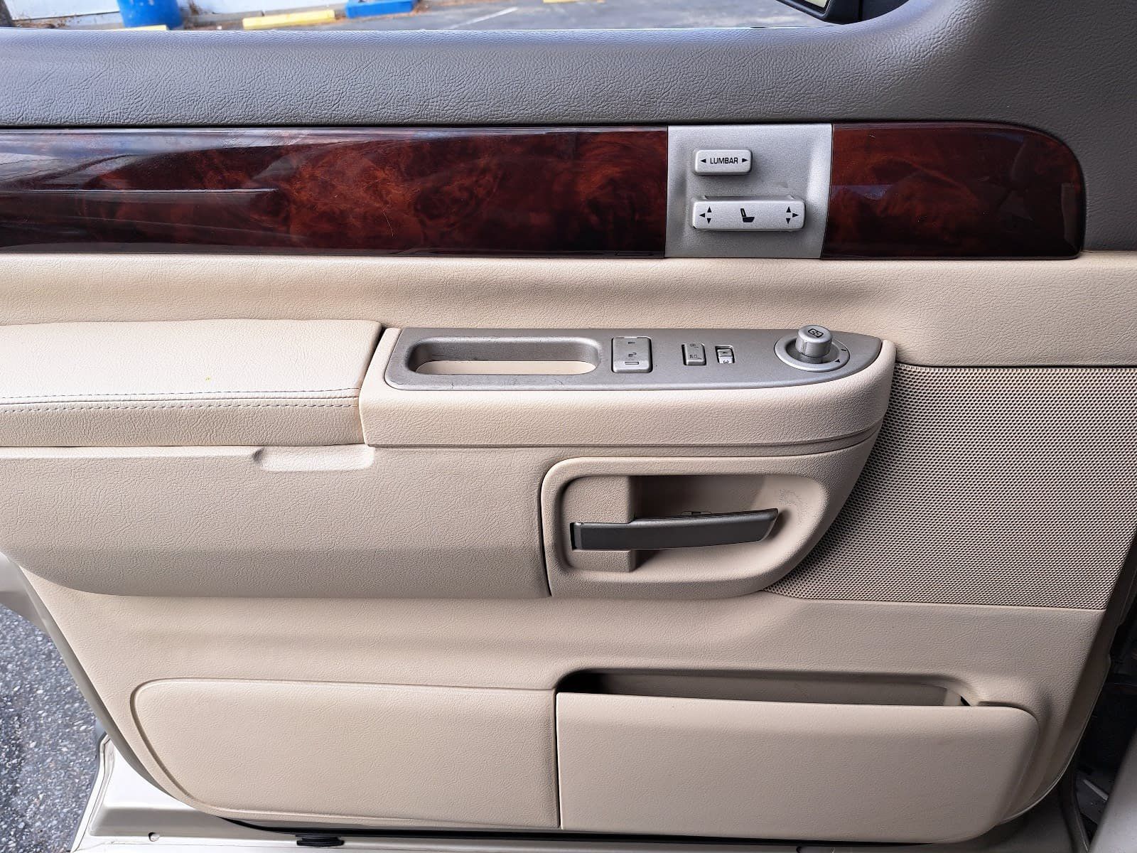 Used 2004 Lincoln Aviator 2WD image 29