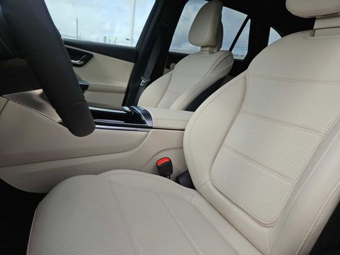 New 2026 Mercedes-Benz GLC 300 image 14