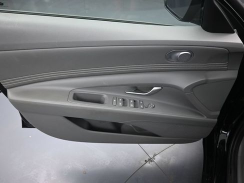 Used 2022 Hyundai Elantra SEL w/ Convenience Package FWD image 21