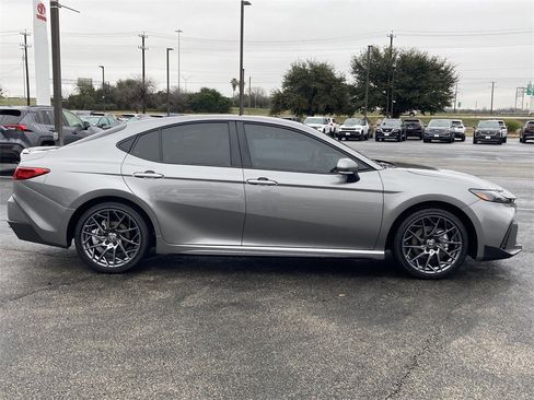 New 2026 Toyota Camry SE image 4