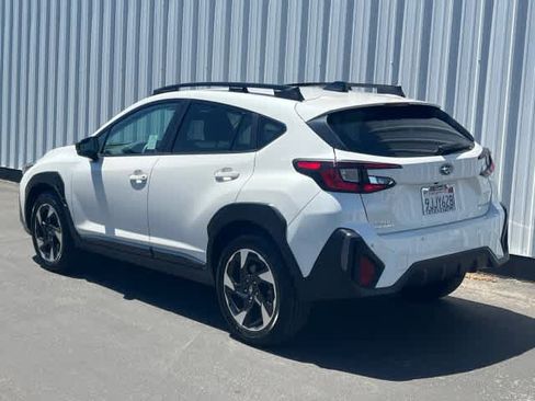 Used 2024 Subaru Crosstrek 2.5i Limited w/ Crosstrek Mirror Package AWD/4WD image 4