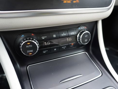 Used 2018 Mercedes-Benz GLA 250 4MATIC image 18