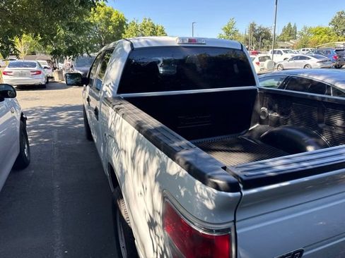 Used 2014 Ford F150 XL w/ Equipment Group 101A Mid RWD image 4