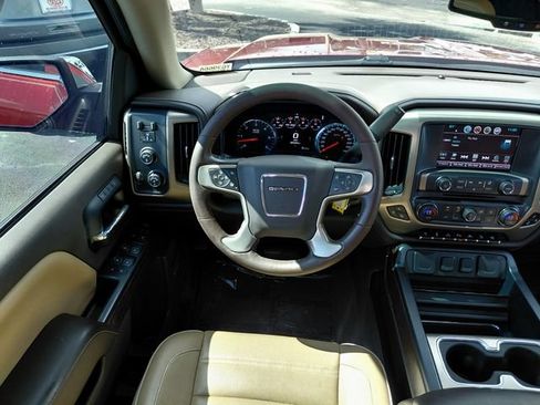Used 2018 GMC Sierra 1500 Denali w/ Denali Ultimate Package AWD/4WD image 14