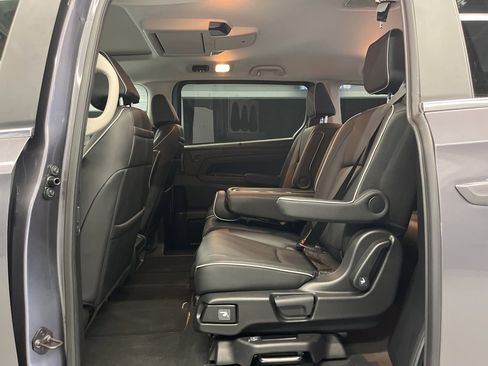 Used 2025 Honda Odyssey Touring image 35
