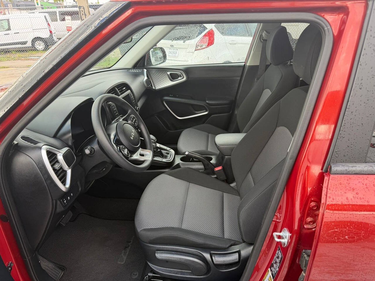 Used 2024 Kia Soul LX w/ Option Group 015 FWD image 2